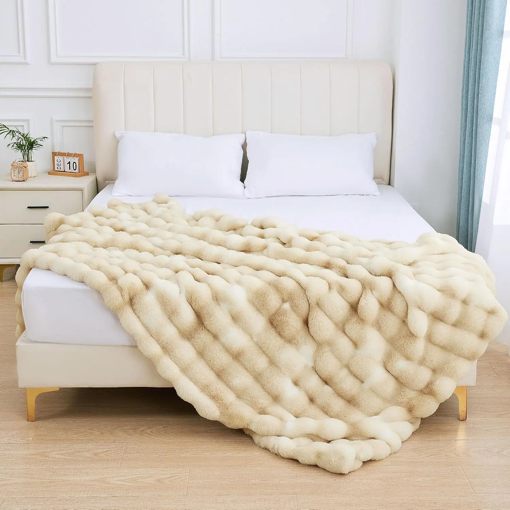 ORINOVA Cloud-Feel Fluffy Throw Blanket