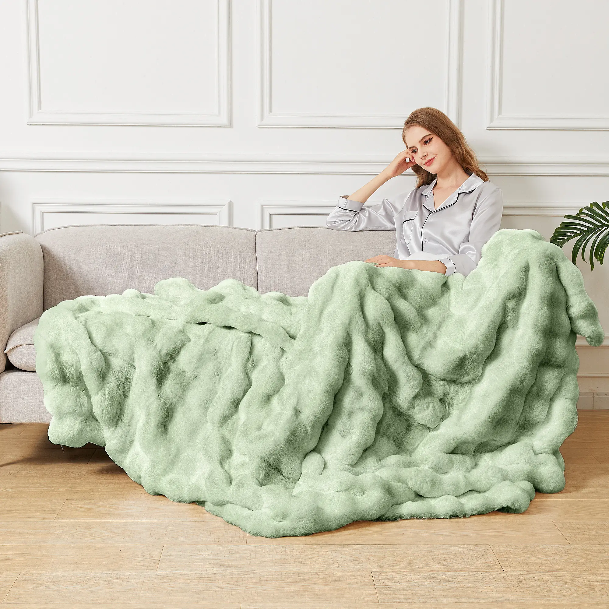 ORINOVA Cloud-Feel Fluffy Throw Blanket